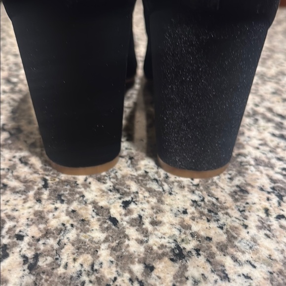🆕 Beautiful Smash Rocco Chunky Heel Black Velvet Ankle Boots. 11. NWOT!!💥 - Picture 4 of 6